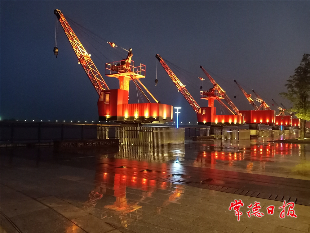 简克钢-老码头风光带雨后夜色-5-2.jpg