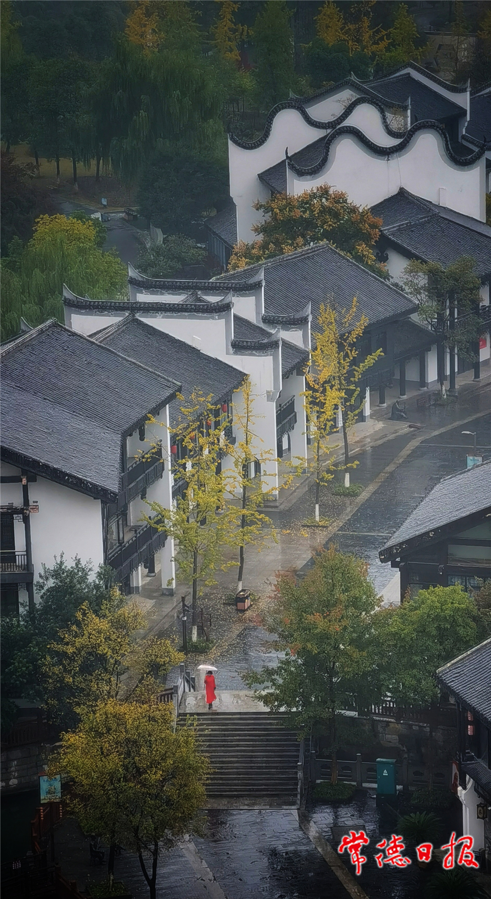 sj许厚明-雨巷秋韵-1.jpg